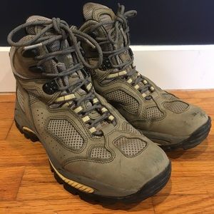 Vasque hiking boots